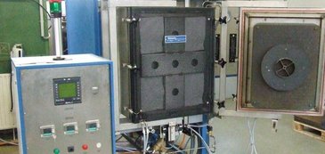 Schutzgasofen und 30 kW MF-Induktionsanlage
