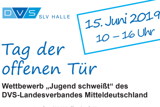 Auf der linken Seite sieht man den SLV Turm und Luftballons, danebenBanner mit dunkelblauem Hintergrund, geschwungenen Wellenlinien in Weiß und Blau, zentral der Schriftzug „SLV Halle GmbH“ in Weiß